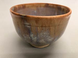 example of pottery bowl made on the pottery wheel